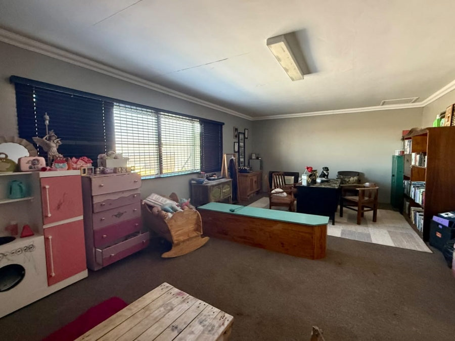 13 Bedroom Property for Sale in Bainsvlei Free State